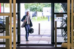 Amersfoort trekt plannen voor azc's in na bedreiging burgemeester