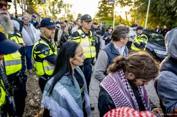 Politie grijpt in bij pro-Palestijnse demonstratie bij EK honkbal