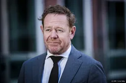 Van Weel schort lijst van veilige landen op na arrest EU-hof