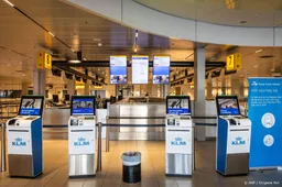 KLM verliest tientallen miljoenen door stakingen grondpersoneel