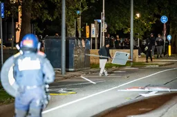 Demonstraties in Hoofddorp rond azc beëindigd, 'was grimmig'