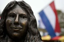 Bronzen beeld schilder Jan Steen weg in Warmond, aangifte gedaan