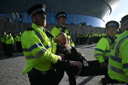 Politie VK arresteert demonstranten bij Labour-conferentie