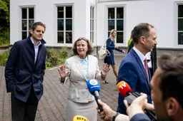 NSC: Schoof moet aangifte doen van lek door oud-minister Faber