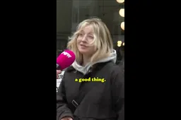 FVD wil buitenlandse studenten die moord Kirk vierden uitzetten - “Ongewenst vreemdeling!”
