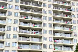 Schokkend beeld uit Antwerpen: hele flat vol Palestijnse vlaggen - België of Gaza?