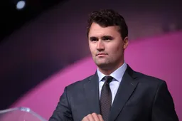 Feministisch medium betaalde ‘heksen’ om Charlie Kirk te vervloeken - kort daarna werd hij vermoord