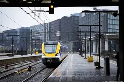 Fietser zwaargewond na aanrijding met trein in Tynaarlo