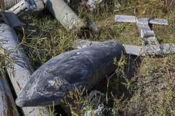 Oekraïne claimt grote Russische bommenfabriek te hebben geraakt