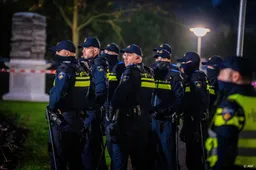 Politie begint ontruimingsactie bij bezet Radboud-gebouw Nijmegen