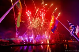 Ook komende jaarwisseling lasershow met muziek bij Binnenhof