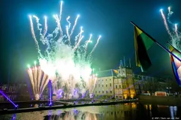 Ook komende jaarwisseling lasershow met muziek bij Binnenhof