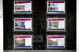 Veel middenhuurwoningen worden verkocht, nieuwbouw komt erbij