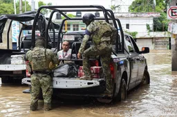 Doden en verwoesting door noodweer in Mexico