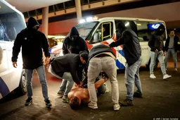 Nog acht personen vast na anti-azc-protest in Uithoorn en Houten