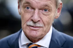 Rummenie: Schiphol mag niet lijden onder discussie over vergunning
