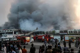 Vliegveld Dhaka gesloten om uitslaande brand