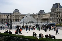 Louvre weer open na miljoenenroof van historische sieraden