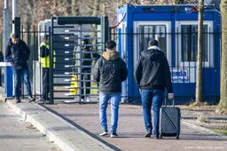 Aantal asielzoekers in Ter Apel loopt op naar bijna 2100