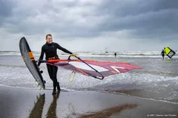 KNMI waarschuwt voor zware windstoten zondag in het noorden 