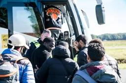 Ruim 1700 asielzoekers in Ter Apel na openen opvang Biddinghuizen