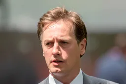 Kiezer straft Volt af: Laurens Dassen zakt naar 1 zetel na mislukte campagne vol media-optredens