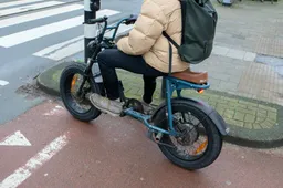 Haagse agent gaat viraal na aanpakken fatbike-snotneus: "Met je bijdehante muil!"