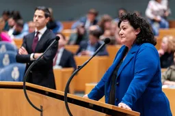 Caroline van der Plas doopt nieuwe kotter: symbool van herstel voor Nederlandse visserij