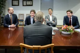 D66 en CDA onderhandelen stiekem over kabinet - met slechts 44 zetels!