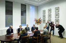 D66 en CDA draaien de strop aan: ‘Experts’ adviseren totale vernietiging boerenstand (en de stikstofcrisis is nep!)