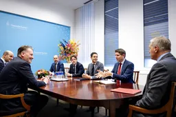 Formatie-flop: D66 en CDA presenteren lege huls en sluiten PVV uit