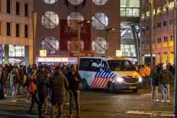 Zestien aanhoudingen rond wedstrijd Ajax - Galatasaray