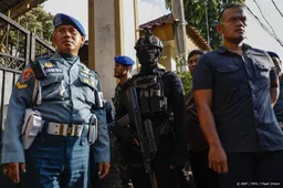 Tientallen gewonden bij explosie in Jakarta