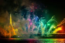 Raad Rotterdam reserveert toch geld voor het Nationaal Vuurwerk