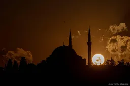 Duitse kinderen sterven in Istanbul, mogelijk voedselvergiftiging