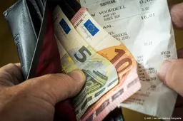 Nieuwe wet verplicht ondernemer contant geld aan te nemen 