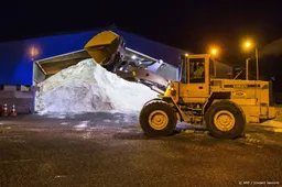 Rijkswaterstaat houdt eerste regionale strooiactie van seizoen