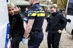 Ongeveer 200 mensen in Den Haag voor anti-immigratie-protest 