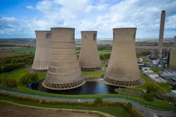 Drones gesignaleerd boven Belgische kerncentrale en luchthaven Luik - Europa in hoogste staat van paraatheid