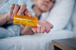 Horror-pillen op het web: Webshop verkocht dodelijk vergif als 'medicijn', meerdere doden te betreuren!