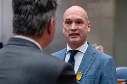 Segers wil kerkklokken opofferen voor islamitische gebedsoproep - Nederland verliest zijn ziel