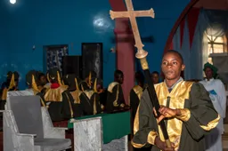 Wonder in Nigeria: 38 ontvoerde christenen bevrijd uit handen van terroristen - Familie prijst God, media zwijgen!