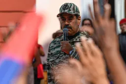 Venezuela gaat op slot: Luchtvaartmaatschappijen vluchten weg nu Trump de bankschroef aandraait bij dictator Maduro