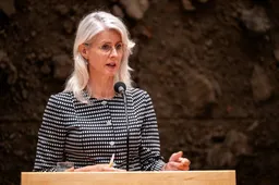 Mona Keijzer zet brutale wethouder op zijn plek: ‘Jij bent hier niet de baas, ik bepaal wat Nederland ziet!’