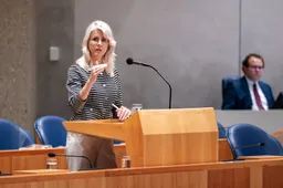 Eindelijk gerechtigheid: Keijzer wil dat werkende Oekraïners gewoon huur en zorg gaan betalen!