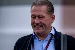 Jos Verstappen haalt snoeihard uit naar blunderend McLaren: ‘Waarom nemen ze dit risico? Ze zijn gezien!’