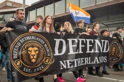 Asielaanvragen dalen, nareizigers exploderen: Kabinet faalt in migratiechaos