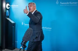 TERUG NAAR AF: VVD pleegt verraad en wil ‘Rutte IV 2.0’ vormen met D66 en CDA! De kiezer wordt in zijn gezicht gespuugd