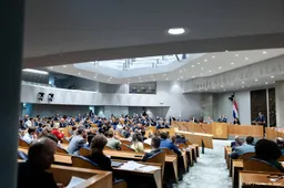 Tweede Kamer binnenkort in debat over strafbaarheid illegaliteit
