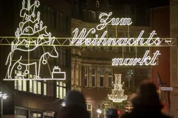 Politie Nedersaksen ontruimt kerstmarkt na melding man met wapen